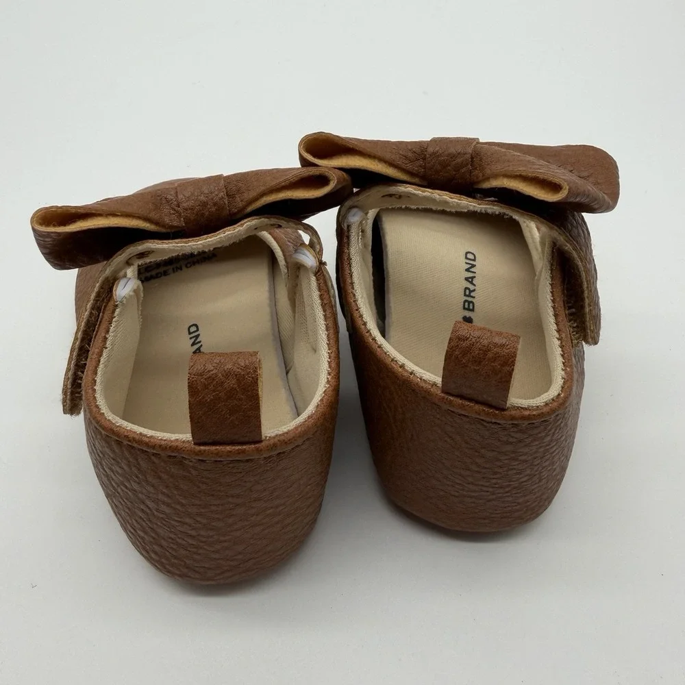 Lucky Brand Baby Girls Tan Crib Shoe Bow Scalloped Tan Size 4 (9-12 Months) NWOT